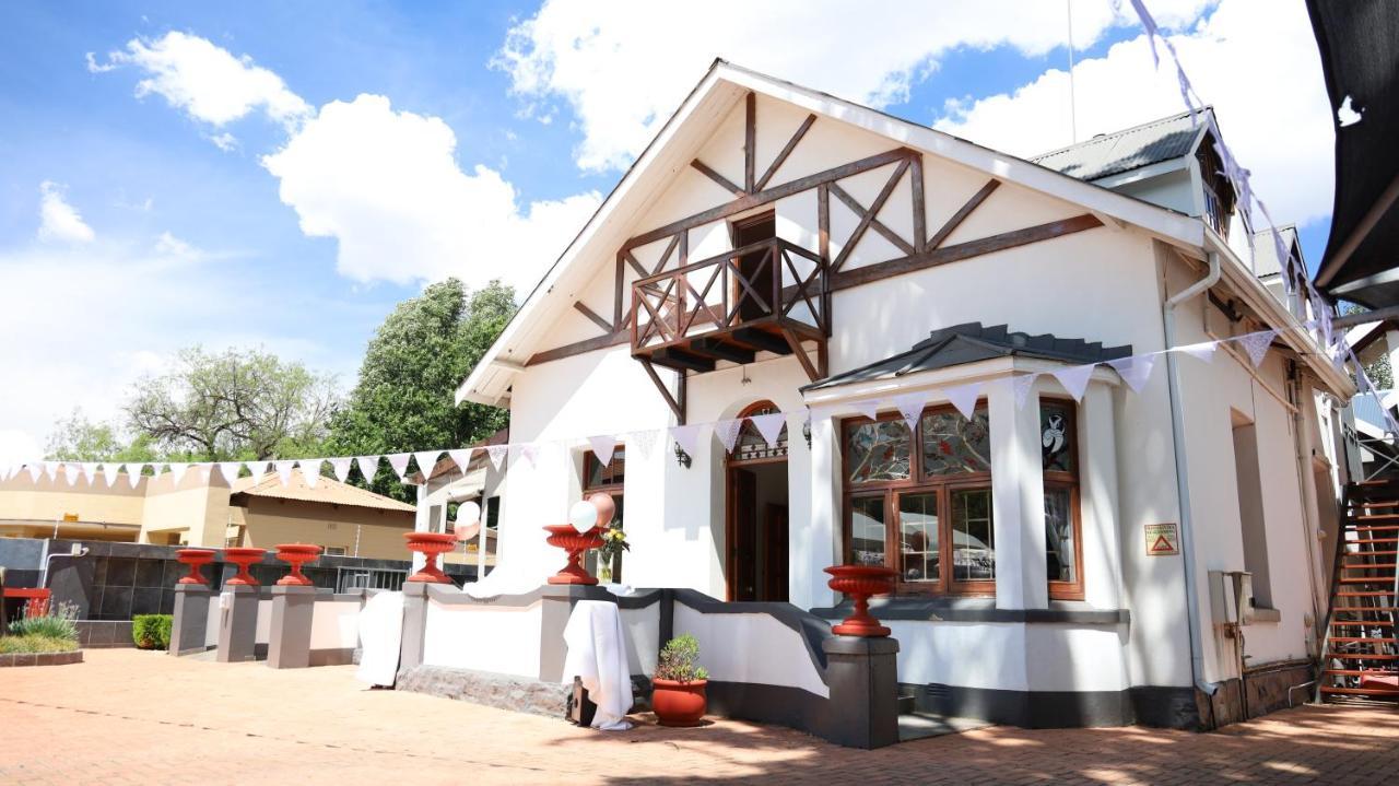 The Oak Potch Guesthouse Potchefstroom Εξωτερικό φωτογραφία