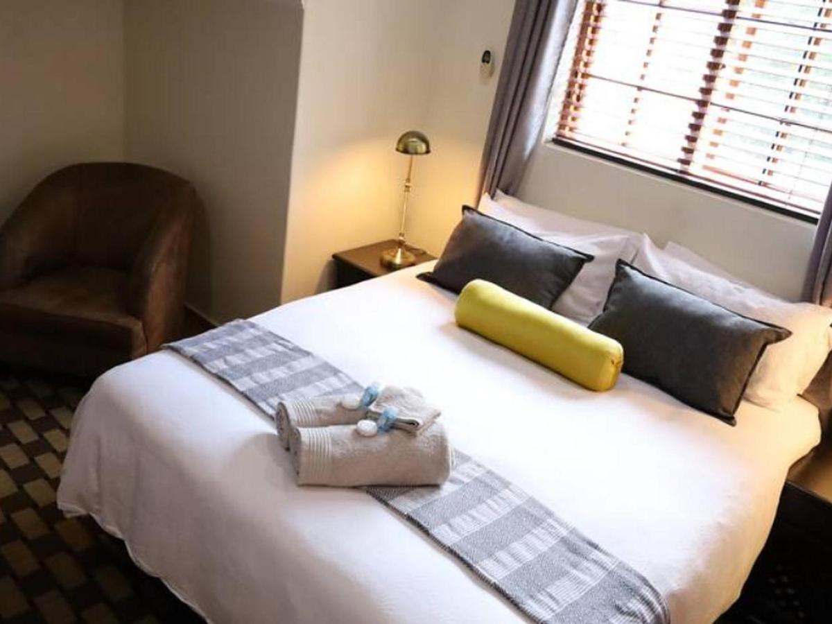 The Oak Potch Guesthouse Potchefstroom Εξωτερικό φωτογραφία