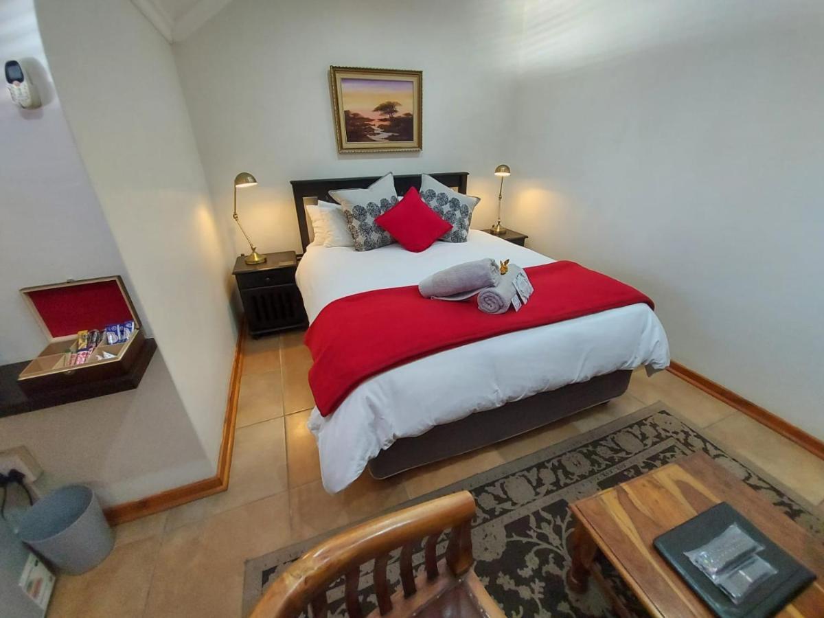 The Oak Potch Guesthouse Potchefstroom Εξωτερικό φωτογραφία